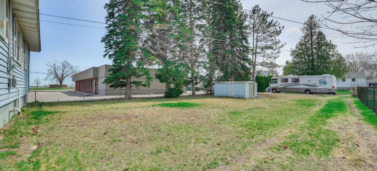 步行到海滩：阿尔皮纳的湖景之家！(Walk to Beach: Lake-view Home in Alpena!)图片