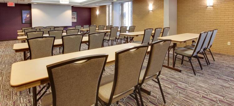 路易斯维尔德鲁里套房酒店(Drury Inn & Suites Louisville East)图片