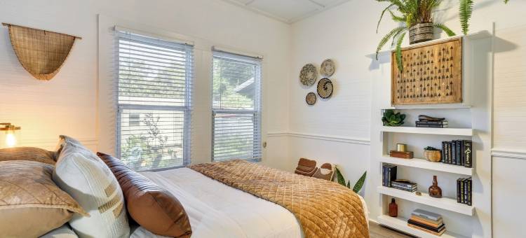 火坑和庭院：翻新的冬季花园家园！(Fire Pit & Yard: Updated Winter Garden Home!)图片