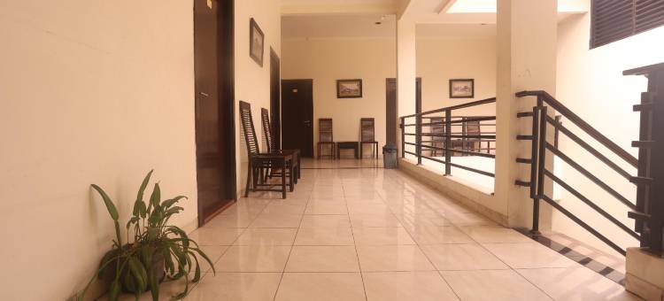三宝垄基拉纳普尔纳玛酒店(The Kirana Purnama Semarang)图片