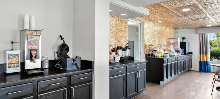 塞内卡戴斯酒店(Days Inn by Wyndham Seneca / Clemson Area)图片