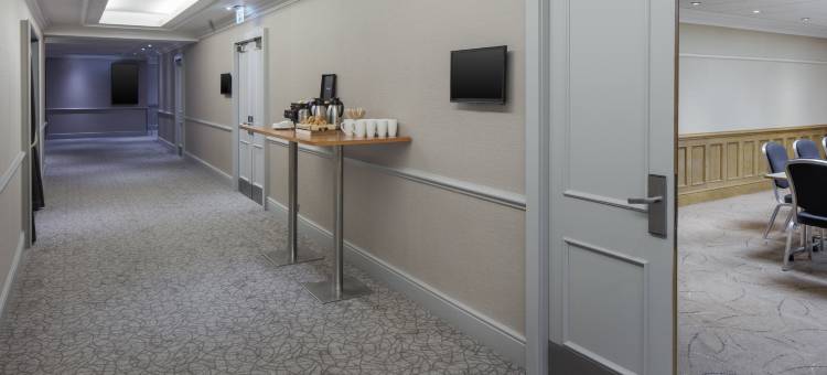 米德兰德斯机场东希尔顿酒店(Hilton East Midlands Airport)图片