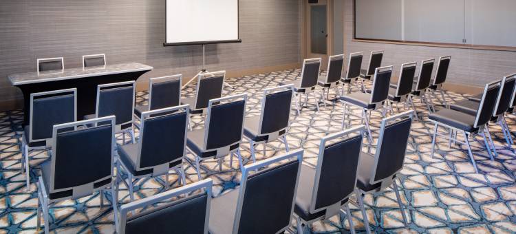 安阿伯北希尔顿逸林酒店(Doubletree by Hilton Ann Arbor North)图片