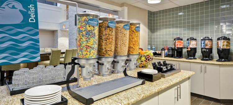 杜勒斯国际机场Homewood酒店(Homewood Suites by Hilton - Dulles Int'l. Airport)图片