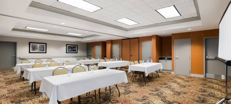 希尔顿欢朋酒店-麦克亨利-IL酒店(Hampton Inn McHenry)图片