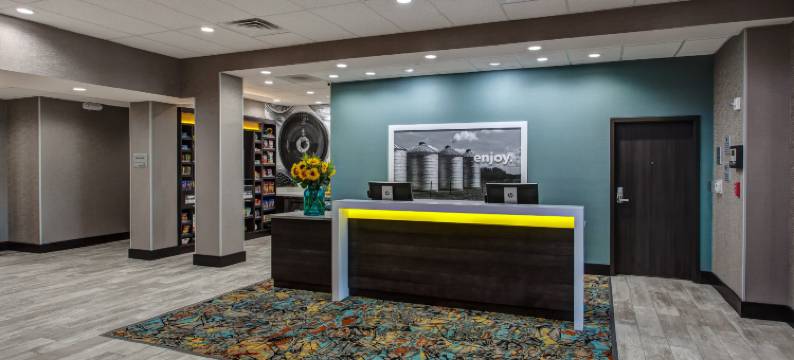 威奇托/机场希尔顿欢朋套房酒店(Hampton Inn & Suites Wichita/Airport)图片