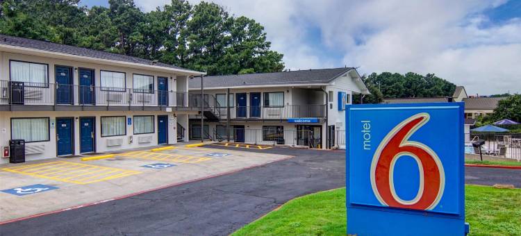 德克萨斯朗维尤 6 号汽车旅馆(Motel 6 Longview, TX)图片