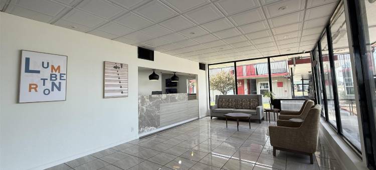 豪华酒店(Travelodge by Wyndham Lumberton)(Travelodge by Wyndham Lumberton)图片