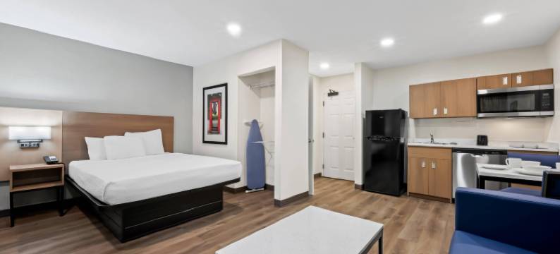 北罗利美茵斯坦套房酒店(MainStay Suites Raleigh North)图片