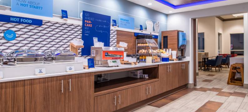 米斯蒂克-格罗顿地区洲际智选假日酒店(Holiday Inn Express MYSTIC - GROTON AREA by IHG)图片