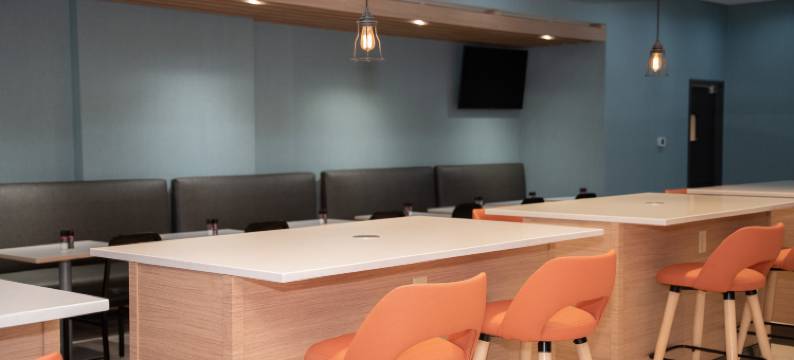 洲际酒店集团费耶特维尔西-布拉格堡地区假日酒店及套房(Holiday Inn & Suites FAYETTEVILLE W-FORT BRAGG AREA by IHG)图片