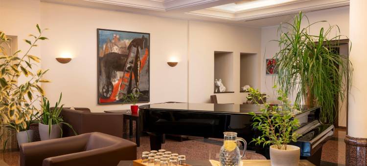 克隆施特莱勒诺德林根酒店(elaya hotel noerdlingen, Trademark by Wyndham)图片