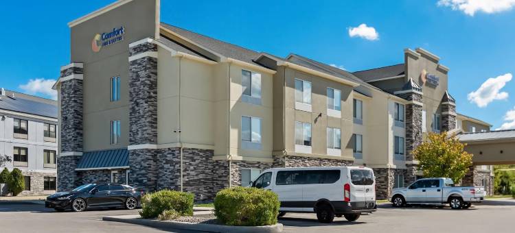 莱克星顿伯里亚费尔菲尔德套房酒店(Comfort Inn & Suites)图片