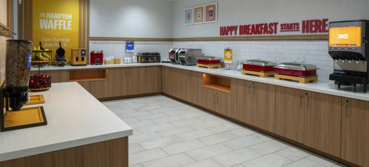 希尔顿旗下欢朋酒店，位于海湾港海滩大道(Hampton Inn by Hilton Gulfport Beach Boulevard)图片