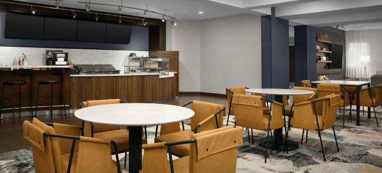 达拉斯艾迪生/科洛路万怡酒店(Courtyard Dallas Addison/Quorum Drive)图片