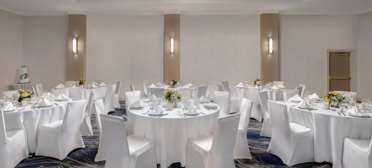 芒特劳雷尔希尔顿逸林酒店(DoubleTree Suites by Hilton Mt. Laurel)图片