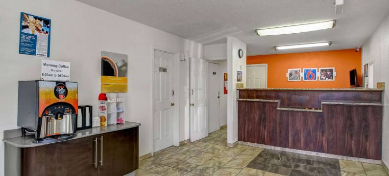 查尔斯镇6号汽车旅馆(Motel 6 Charles Town, WV)图片