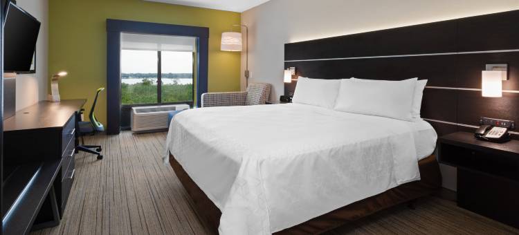 智选假日套房酒店普莱西德湖(Holiday Inn Express & Suites Lake Placid)图片