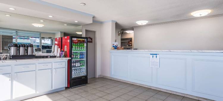 OYO 麦迪逊维尔 I-69 快乐住宿汽车旅馆(Happy Stay Inn Madisonville I-69 by OYO)图片