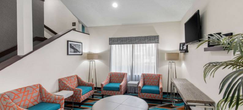 DFW北凯隆酒店(Clarion Inn & Suites DFW North)图片