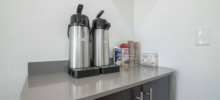 Motel 6 - Moreno Valley - Riverside March Air Base图片