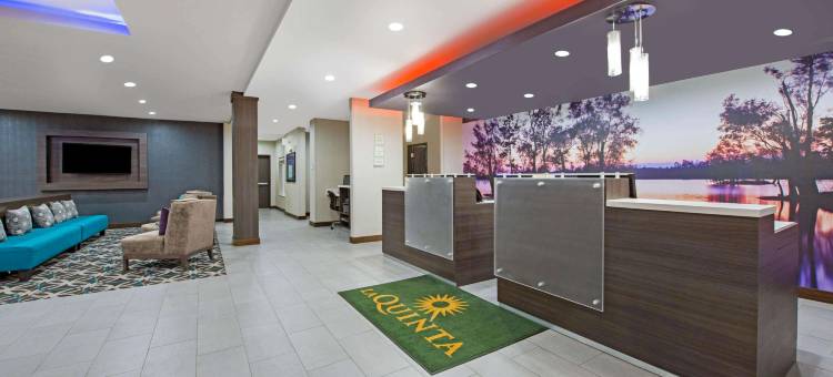 查尔斯湖西湖拉昆塔温德姆套房酒店(La Quinta Inn & Suites by Wyndham Lake Charles - Westlake)图片