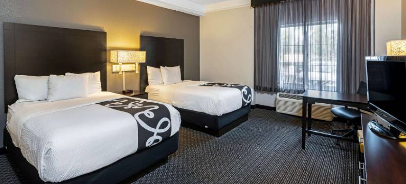 迈措沃迷信泉拉昆塔温德姆套房酒店(La Quinta Inn & Suites by Wyndham Mesa Superstition Springs)图片