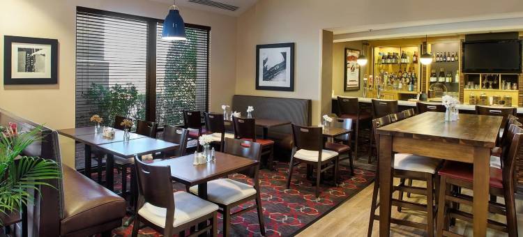 夏洛特派恩维尔福朋喜来登酒店(Four Points by Sheraton Charlotte - Pineville)图片