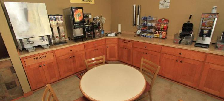 哥伦比亚购物中心戴斯酒店(Days Inn by Wyndham Grand Forks Columbia Mall)图片