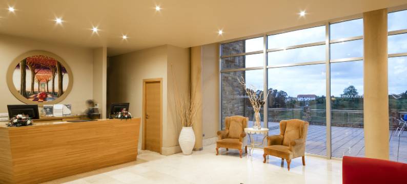 阿巴科米利亚斯高尔夫公寓酒店(Abba Comillas Apartments)图片