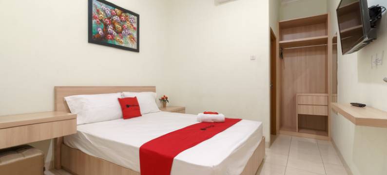 红多兹伊斯兰酒店@奇内瑞德珀克(RedDoorz Syariah @ Cinere Depok)图片