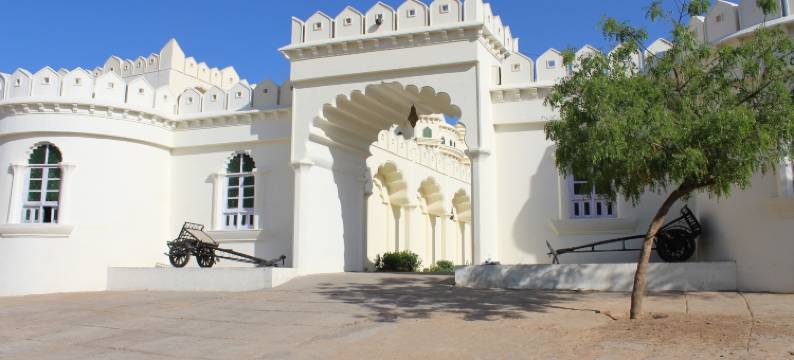 古拉布尼瓦斯宫殿酒店(Gulaab Niwaas Palace)图片