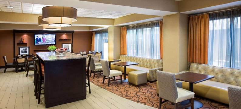 希尔顿欢朋酒店-梅塔里(Hampton Inn Metairie)图片