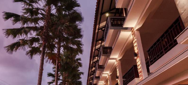 苏里亚肯卡纳海边酒店(Surya Kencana Seaside Hotel)图片