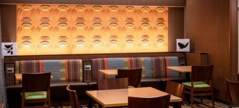 丹佛奥罗拉/医疗中心万枫酒店(Fairfield Inn & Suites Denver Aurora/Medical Center)图片