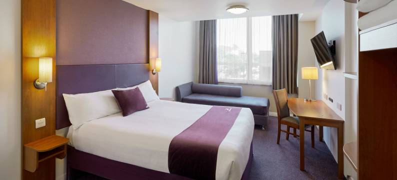 亨普斯特德中心酒店(Premier Inn Hemel Hempstead Central)图片