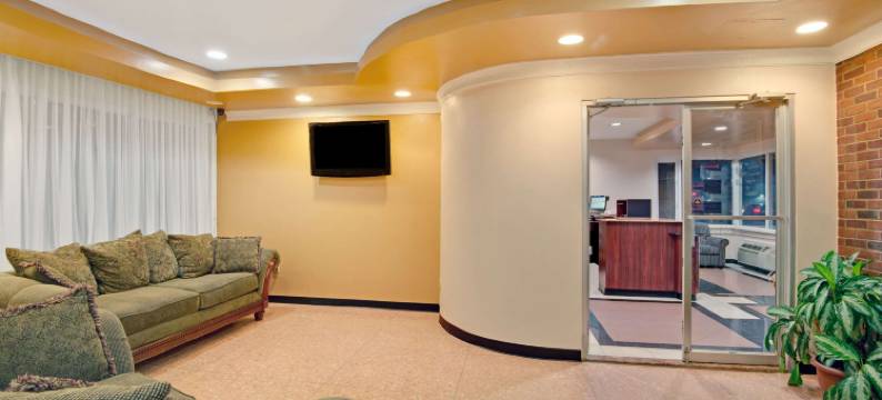 米尔福德-纽黑文速8酒店(Super 8 by Wyndham Milford/New Haven)图片