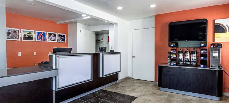 弗雷斯诺6号汽车旅馆 - 北巴求大道(Motel 6 Fresno, CA)图片