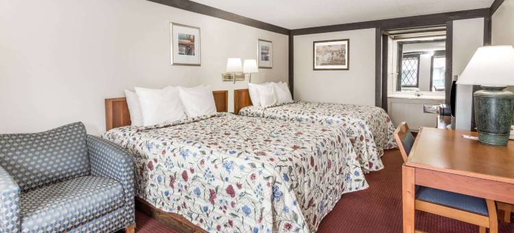 拉辛骑士酒店(Knights Inn Racine)图片