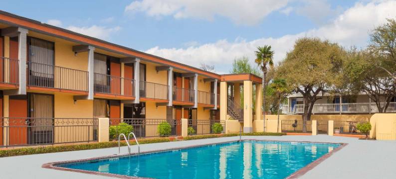 尤瓦尔迪温德姆戴斯酒店(Days Inn by Wyndham Uvalde)图片