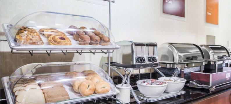 贝克斯菲尔德舒适套房酒店(Comfort Suites Bakersfield)图片