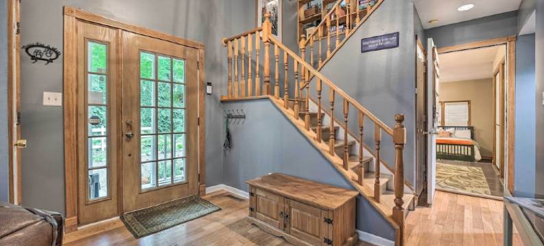 靠近密歇根湖的湖滨逃生地!(Lakeside Escape Steps to Lake Michigan Beach!)图片