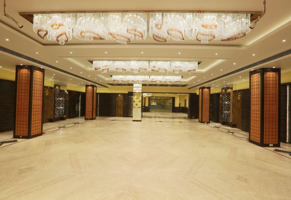 Hotel Millennium Hotel Overview