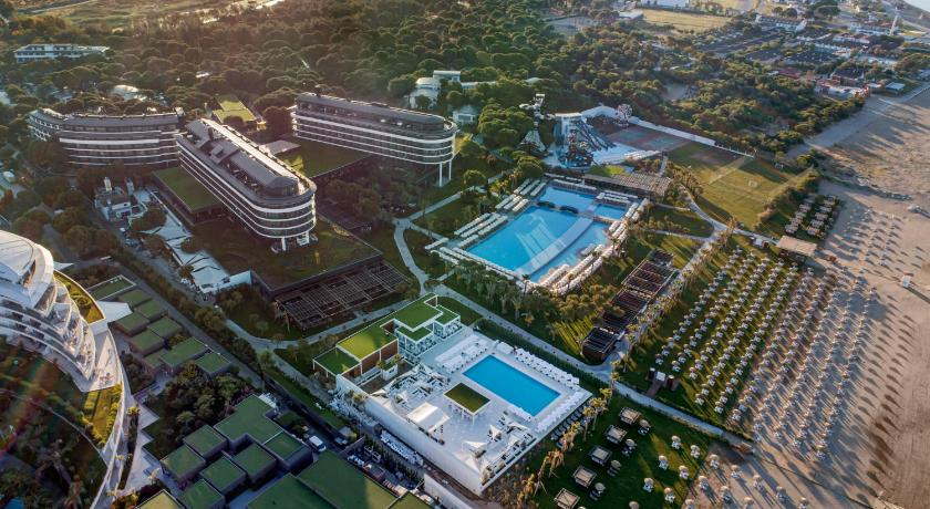 Voyage Belek Golf & Spa HotelOver view