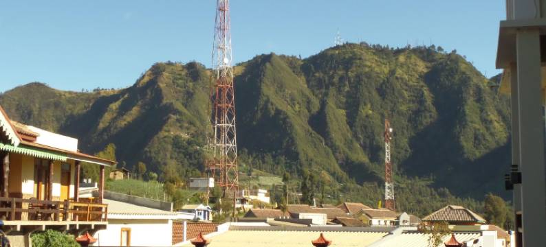 Family 4 Pax Near Cafe Lava Rst. Bromo图片