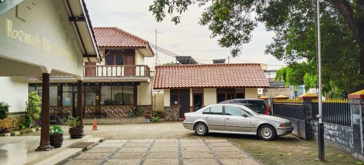 Roemah Djatinegara Powered by Cocotel图片