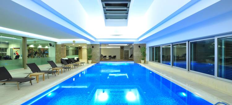 伊斯坦布尔拉鲁帕特姆丽笙住宅酒店(Radisson Residences Avrupa Tem Istanbul)图片
