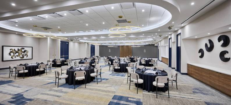 伯灵顿假日酒店及会议中心(Holiday Inn BURLINGTON CONFERENCE CENTRE by IHG)图片