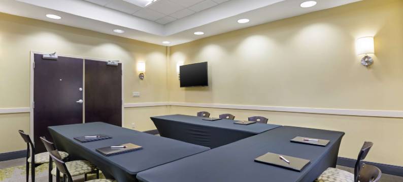 桑堡贝斯特韦斯特优质套房酒店(Best Western Plus Thornburg Inn  Suites)图片