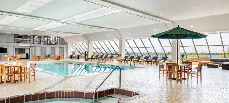 多伦多港口城堡威斯汀酒店(The Westin Harbour Castle, Toronto)图片